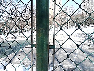 勾花網(wǎng)護(hù)欄